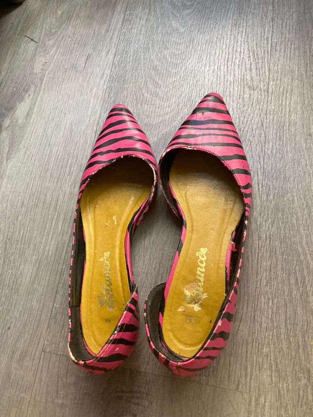 zapatos cebra rosa