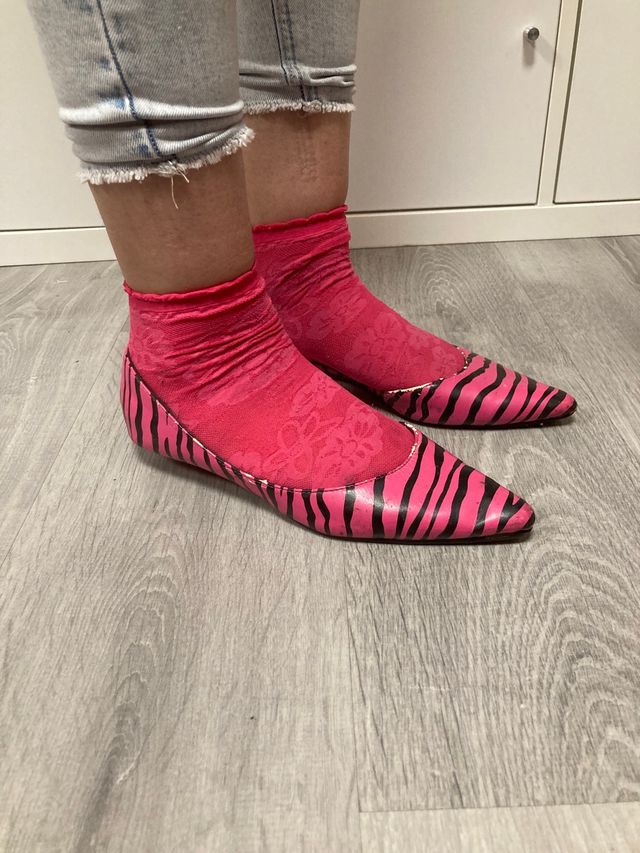 zapatos cebra rosa