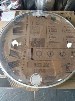 Parche Evans Bombo 22" (EQ3) Transparen (BD22GB3) 