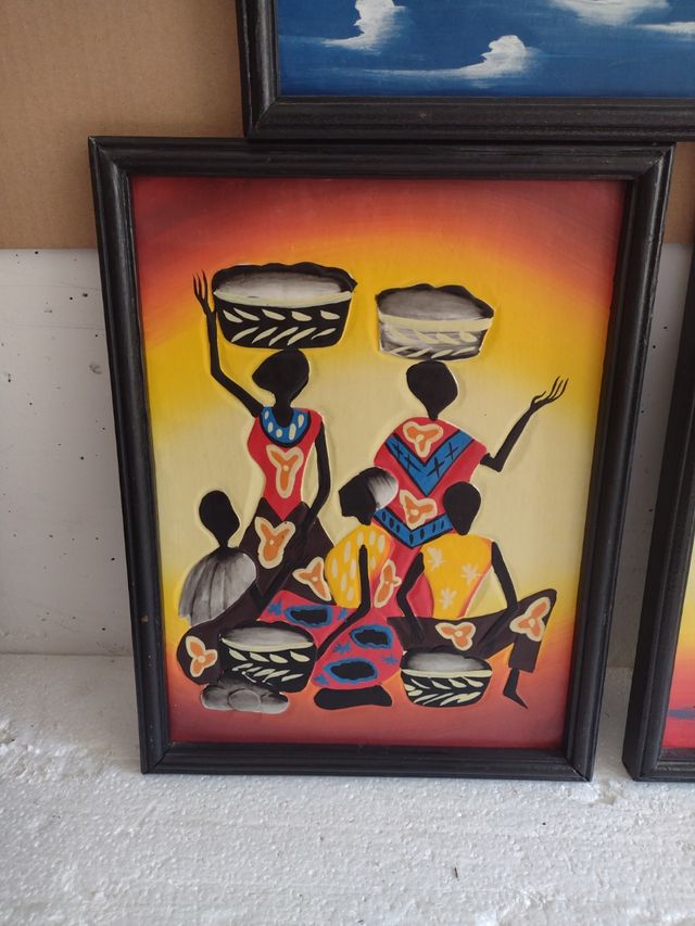 3 QUADRI IN RILIEVO.