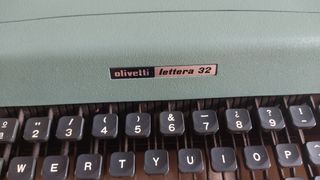 Máquina de escribir Olivetti