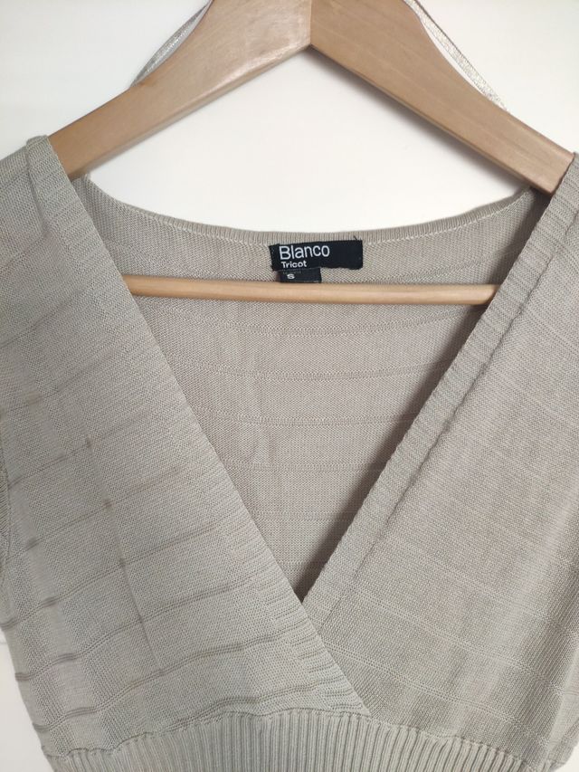 Vestido entallado dorado