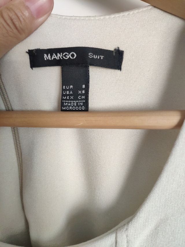 Vestido corto tirantes mango