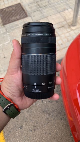 Canon EOS 700D
