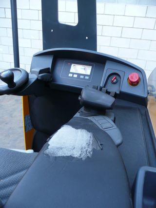 CARRETILLA RETRACTIL JUNGHEINRICH