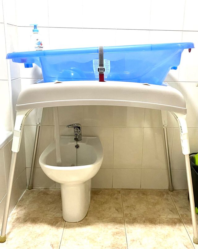 Bañera cambiador con patas bebé