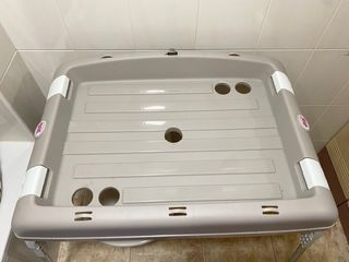 Bañera cambiador con patas bebé
