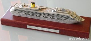 MAQUETA DE BARCO BUQUE CRUCERO COSTA MÁGICA. 23CM.