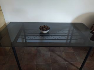 Mesa de comedor de cristal
