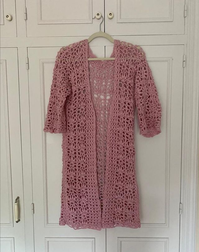 kimono hecho a mano a ganchillo.