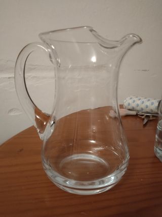 antigua jarra de cristal de 1l