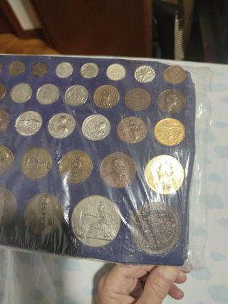 Conjunto de medallas o monedas
