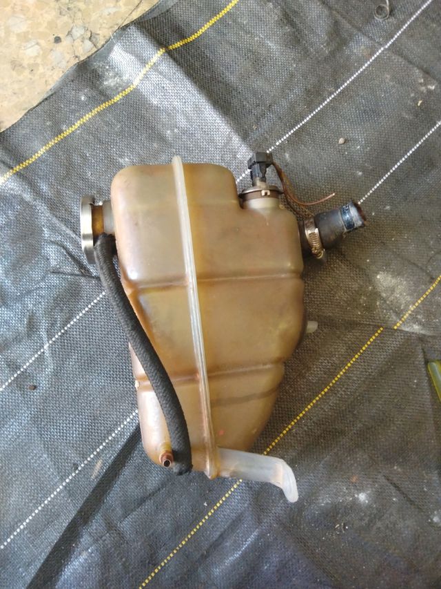 Tanque de Expansión de Refrigerante Mercedes 190