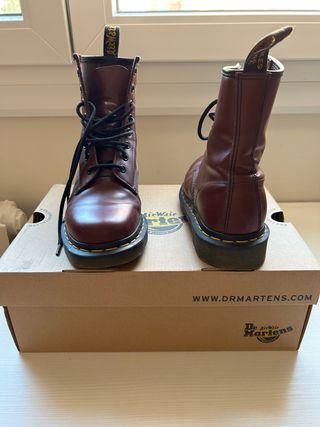 Botas Dr Martens burdeos 38