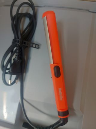 Se vende plancha de pelo mini