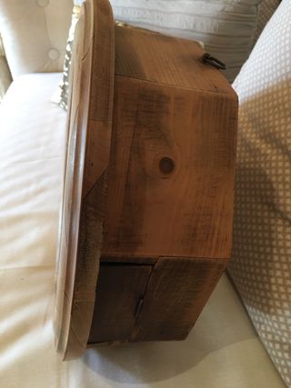 RELOZ ANTIGUO DE MADERA PARA LA PAREZ