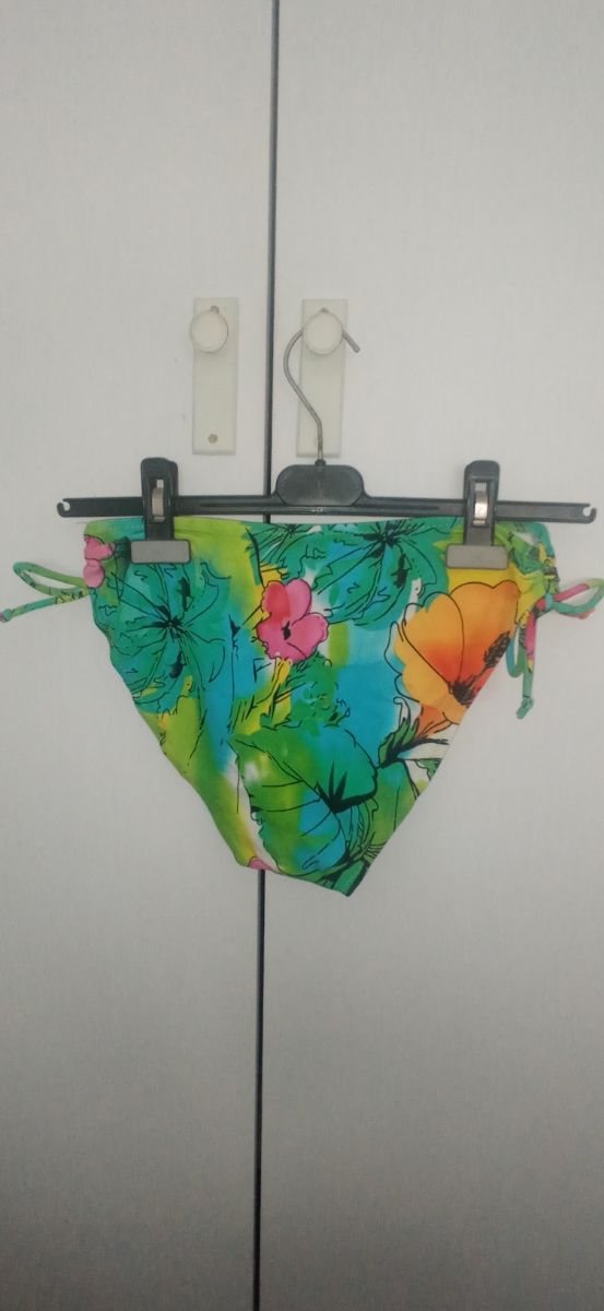 bikini estampado tropical