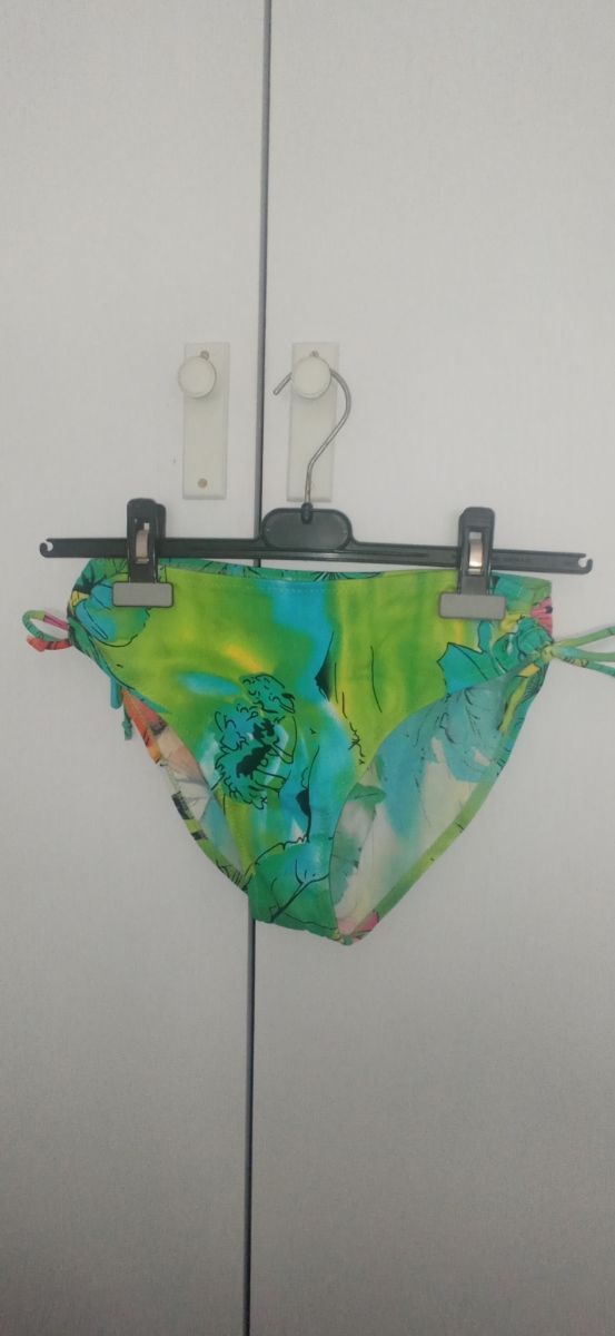 bikini estampado tropical