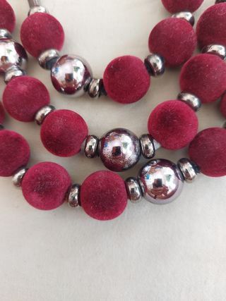 COLLAR TERCIOPELO GRANATE