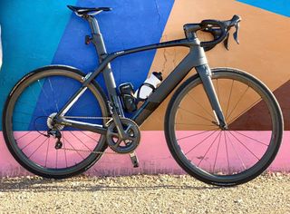 BICICLETA TREK MADONE