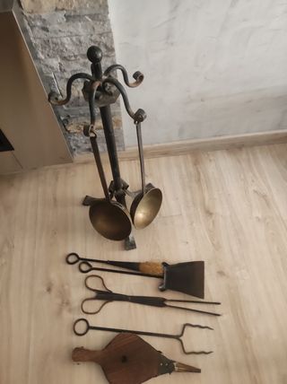 Utensilios antiguos de chimenea