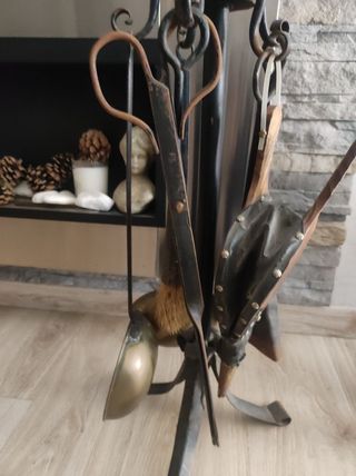 Utensilios antiguos de chimenea