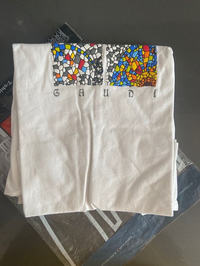 camiseta barcelona parque güell