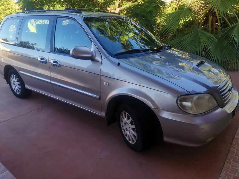 KIA Carnival 2003 - foto 1