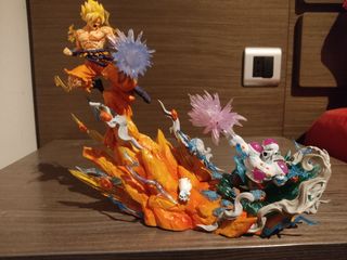 Figura Goku VS freezer 