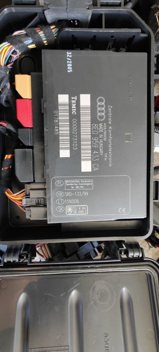CENTRALITA  CONFORT 8E0 959 433 CA