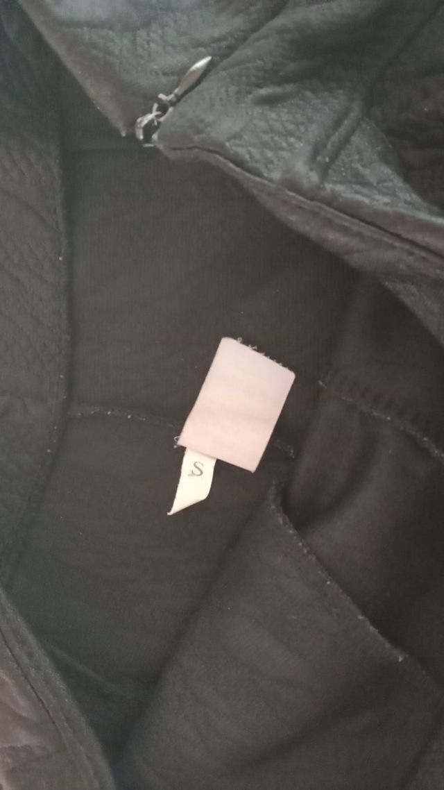 Pantalón corto negro