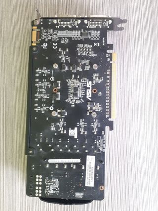 Tarjeta gráfica ASUS Gforce GTX 560 Ti DirectCU II