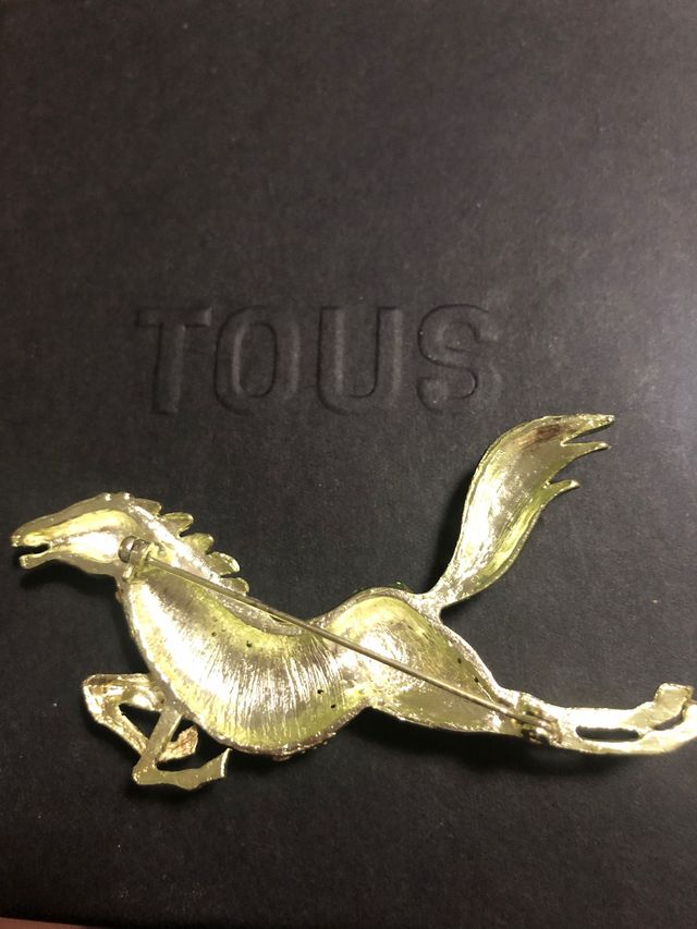 Broche grande caballo verde