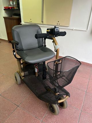 Carro para minusvalidos de bateria.