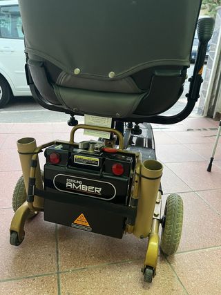 Carro para minusvalidos de bateria.