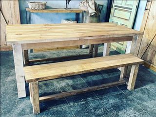 Oferta conjunto mesa y banco madera 
