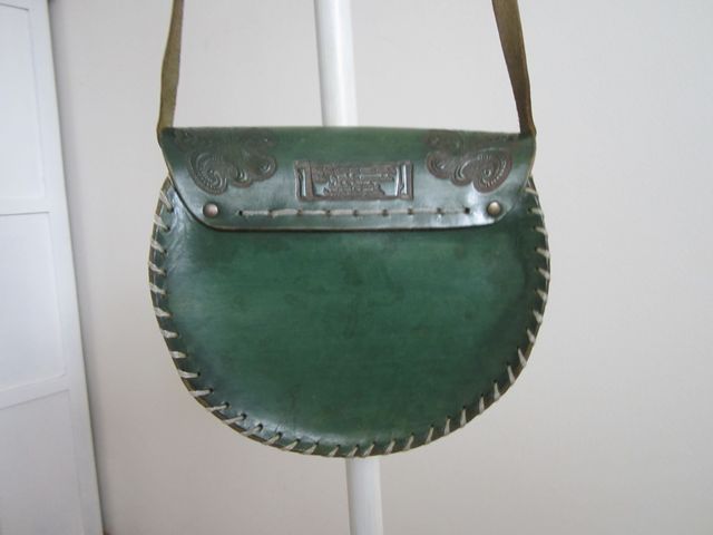Bolso de cuero artesanal