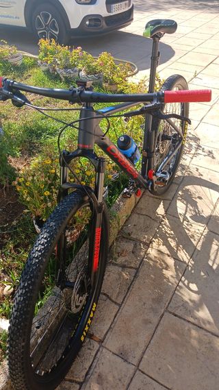Se vende bicicleta Orbea Alma 29' H30 TallaL