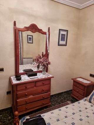 300€ cama 135, colchón y somier NO SE ENVÍA