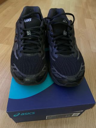 Deportivas asics