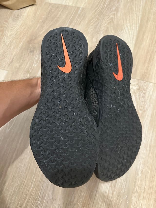 Zapatilla Nike metcon fliknit