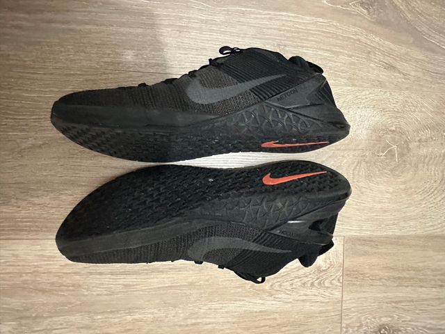 Zapatilla Nike metcon fliknit