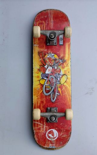 Monopatin / skate con ruedas nuevas