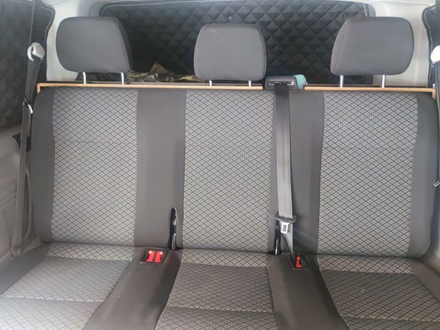 asientos triple trasero Volkswagen caravelle T6.1