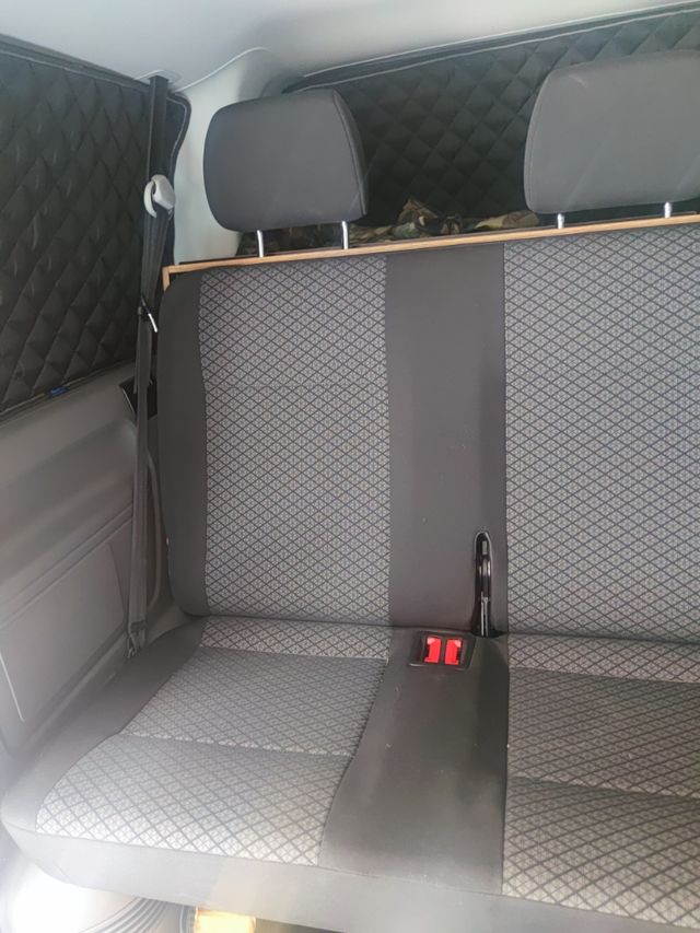 asientos triple trasero Volkswagen caravelle T6.1