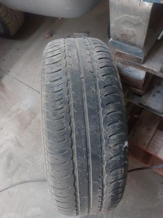1 Llanta original Voyager 16 pulgadas