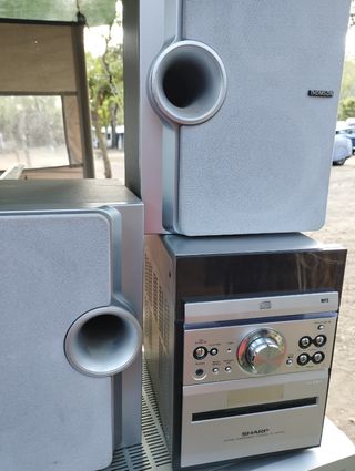 Equipo música Sharp