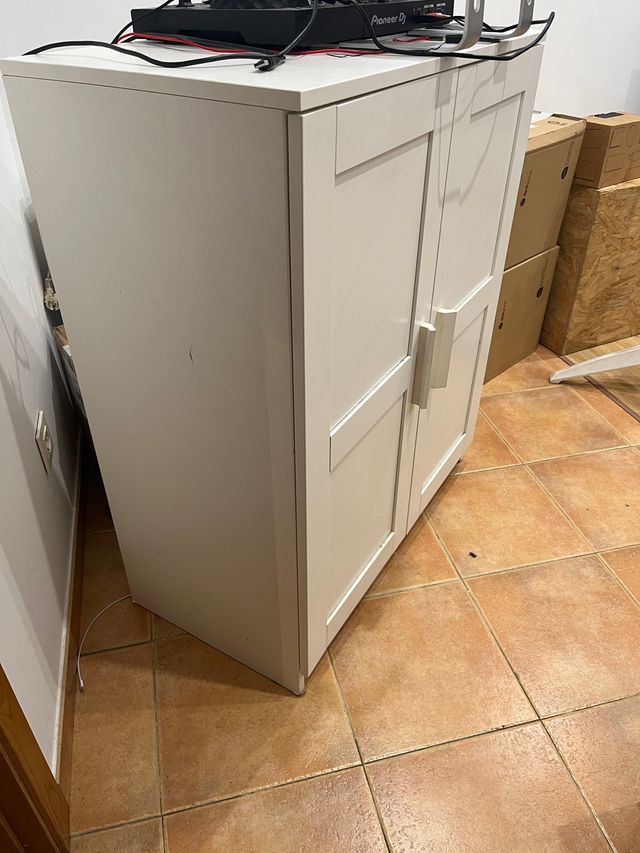 Armario con puertas blanco