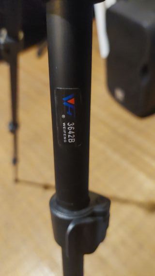 Trípode de foto Weifeng con cabeza de vídeo Neewer