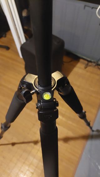 Trípode de foto Weifeng con cabeza de vídeo Neewer